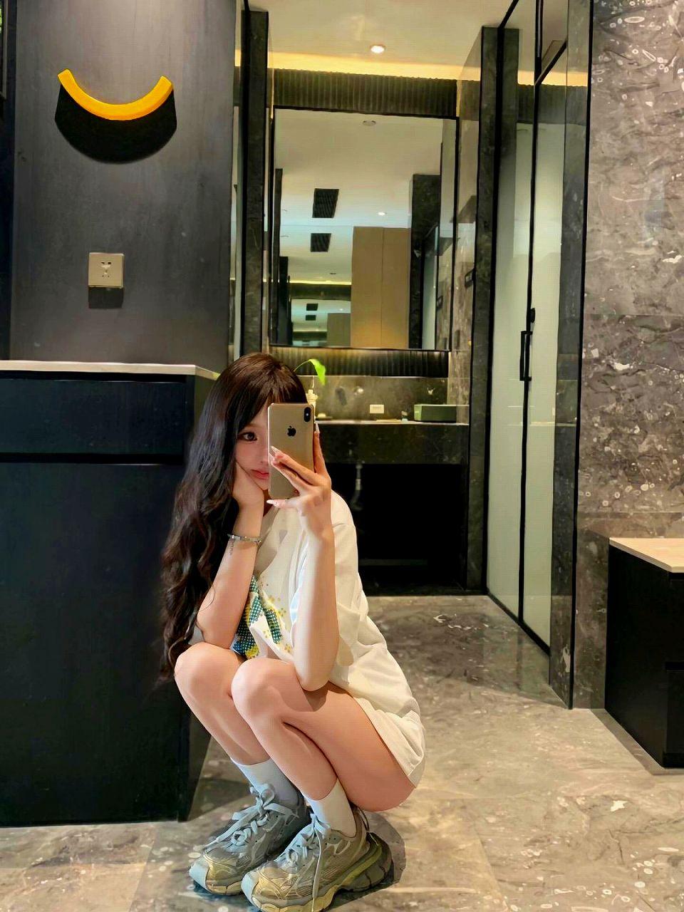 _hh0neyy_微密圈黑色套装全集（最新hh0neyy黑色作品）