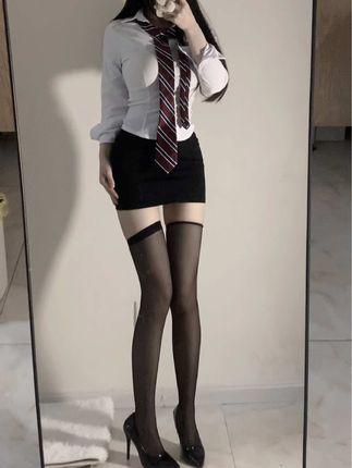 小芋泥yyy修女造型作品欣赏，为何这种另类风格如此受欢迎？