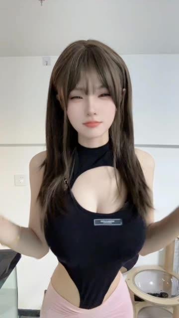 乔妹微密圈内容大揭秘，给乔买裙子的作品合集