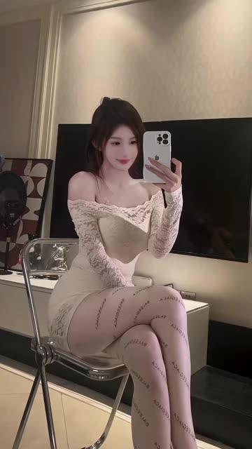 美了个滢的早期视频——从普通人到网红的蜕变