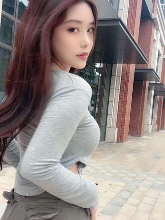 奶雯圈子图片集,秋日谷韵与古村美食的完美邂逅 奶雯圈子图片集,秋日谷韵与古村美食的完美邂逅