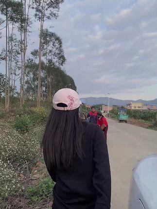 奶雯圈子图片集,秋日谷韵与古村美食的完美邂逅 奶雯圈子图片集,秋日谷韵与古村美食的完美邂逅