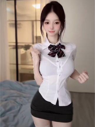 小马漫漫圈内视频集，她的圈内视频作品及创作灵感