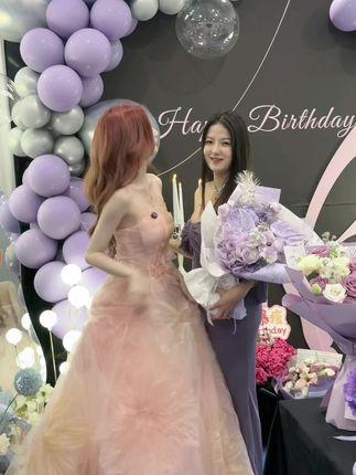 脑婆睡醒啦抖音视频分享，每一秒都是精彩的瞬间