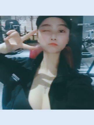 抖音热爱青蛙蹲的左公子666,私密图片网上疯传 抖音热爱青蛙蹲的左公子666,私密图片网上疯传