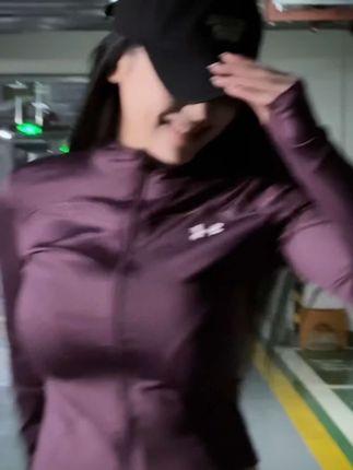 抖音网红奶雯的微密圈资源汇总引发争议，私密诱人内容惊艳呈现