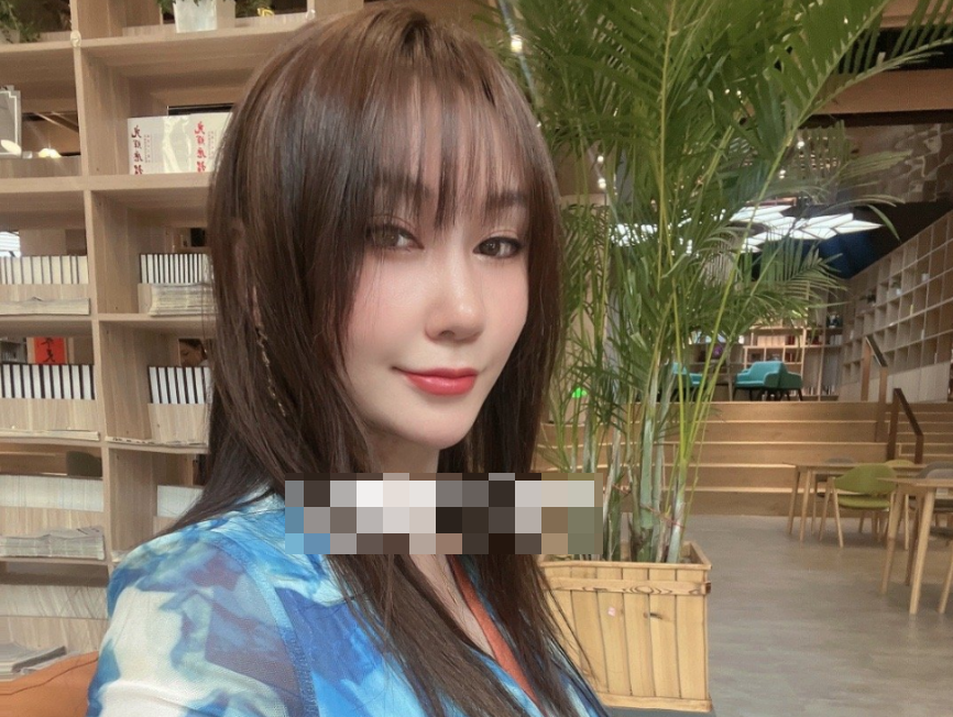 MIYA微密圈独特风格手绘画作美图赏析–爱骑马的米娅来了