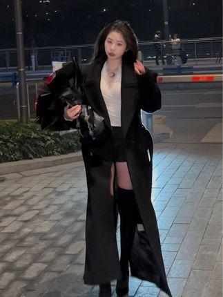 侑子小姐抖音江南烈女微密圈作品一览，独特成熟风格吸粉无数