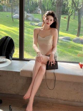 粥粥酱拆卡视频合集，她的拆卡内容为何让粉丝兴奋？