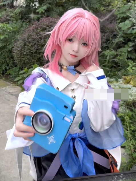 小耳酱怎么了，小耳酱微密圈作品好看吗？