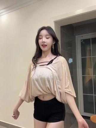 智桃Lucky微密圈的时尚社交魅力,抖音上智桃lucky资源大集合 智桃Lucky微密圈的时尚社交魅力,抖音上智桃lucky资源大集合