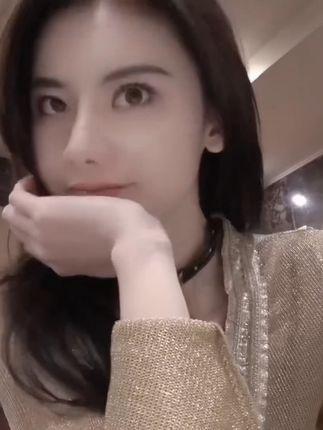 阿朱的微博-推特个人资料,【这就是阿朱啊】英姿爽爽职业套装写真 阿朱的微博-推特个人资料,【这就是阿朱啊】英姿爽爽职业套装写真