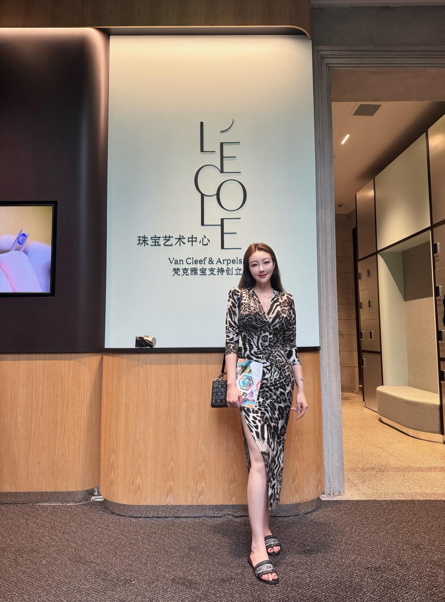 果儿Victoria全部微密合集,精彩不断 果儿Victoria全部微密合集,精彩不断