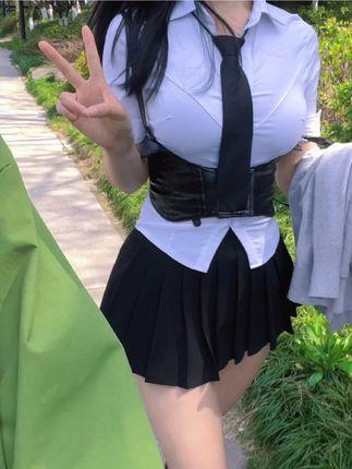 麻辣奶兔碎花旗袍微密圈作品资源，令人惊艳的碎花旗袍微密圈美照