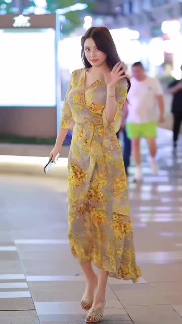 揭秘抖音奶雯的微博踪迹,古韵遗风与美食探索的完美融合 揭秘抖音奶雯的微博踪迹,古韵遗风与美食探索的完美融合