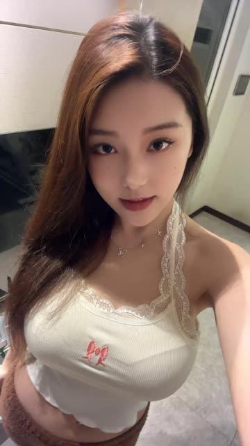 揭秘抖音奶雯的微博踪迹,古韵遗风与美食探索的完美融合 揭秘抖音奶雯的微博踪迹,古韵遗风与美食探索的完美融合