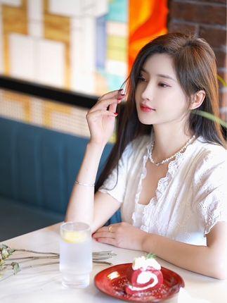 Carol周妍希写真合集每一幅都美得让人窒息,从清新到性感她都能驾驭 Carol周妍希写真合集每一幅都美得让人窒息,从清新到性感她都能驾驭