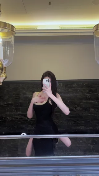 抖音麻利亚辣微密照片视频合集,名副其实的大美人麻利亚辣作品欣赏 抖音麻利亚辣微密照片视频合集,名副其实的大美人麻利亚辣作品欣赏