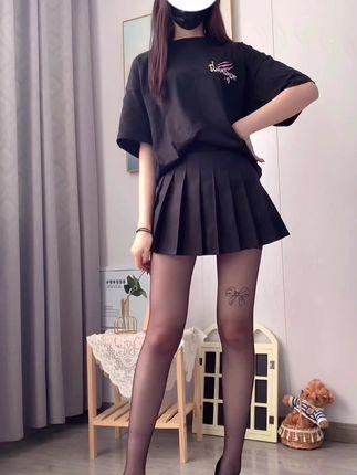 林扣弦微密圈高颜值付费资源，抖音200万粉丝的清纯女神圈子揭秘