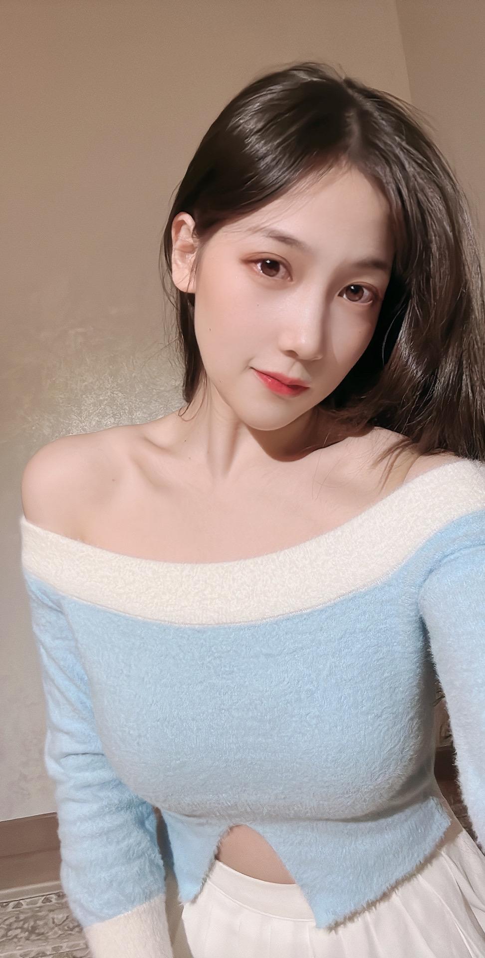 可可西yyy微密圈写真集,绝美风情尽收眼底心动不已 可可西yyy微密圈写真集,绝美风情尽收眼底心动不已