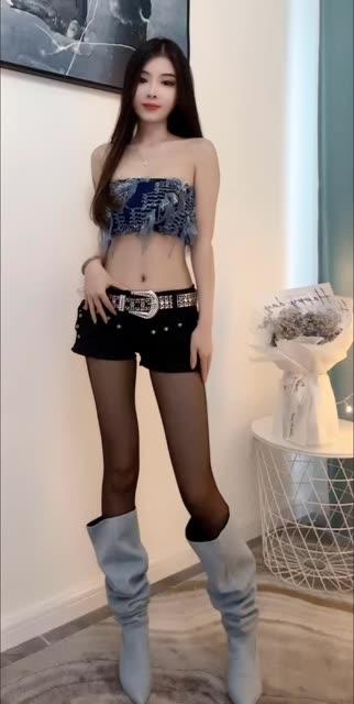 张鑫Amy的私密圈子她的蓝色写真有多惊艳?高清图片资源限时分享 张鑫Amy的私密圈子她的蓝色写真有多惊艳?高清图片资源限时分享