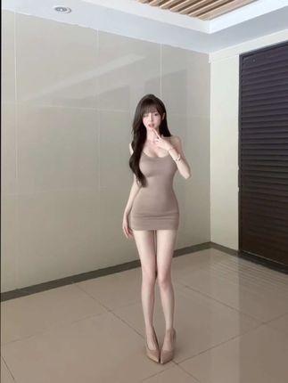 小马漫漫与大哥定制合作，揭示她与大哥定制的精彩内容