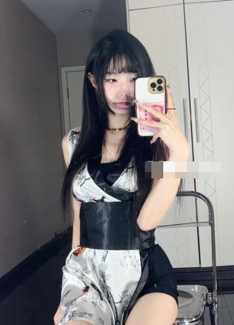 如何看待抖音网红囧静微密圈资源