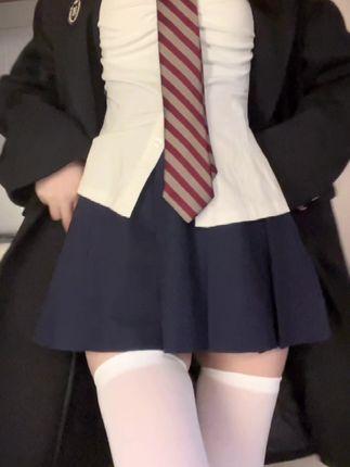 抖音女神小耳酱微密圈内容作品，笑容甜美身材迷人