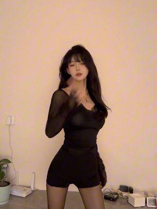 一只树懒的名场面合集，她的高光时刻为何让粉丝难以忘怀？