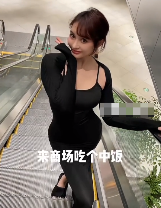 抖音网红葡萄葡萄呀微密圈精选作品，探秘潮流新星的乐园