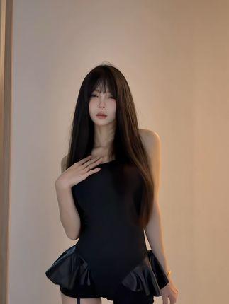 一只树懒微密圈的独家作品，她的时尚资源如何引领潮流