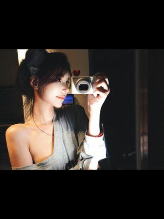 网红脸红mm的早期作品解析,她的独特风格如何形成? 网红脸红mm的早期作品解析,她的独特风格如何形成?