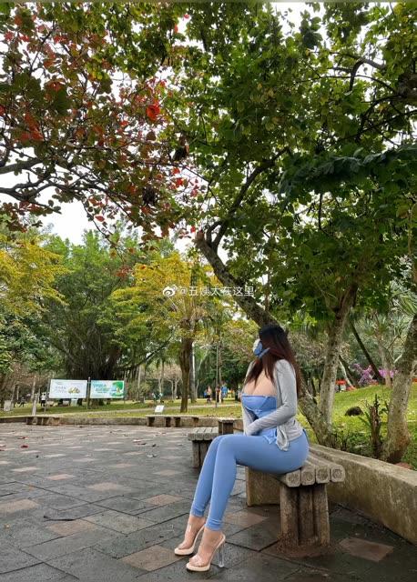 迷人的五姨太微密圈视图合集，最新资源下载