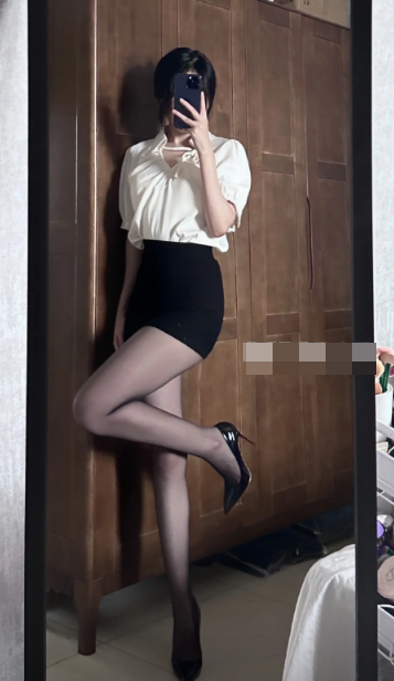 抖音网红半夜总饿微密圈美食制作过程展示，享受生活美好