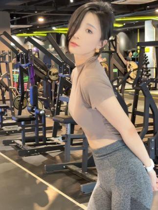 李嘉欣798真的退网了吗?网红女神的突然离去引发热议 李嘉欣798真的退网了吗?网红女神的突然离去引发热议