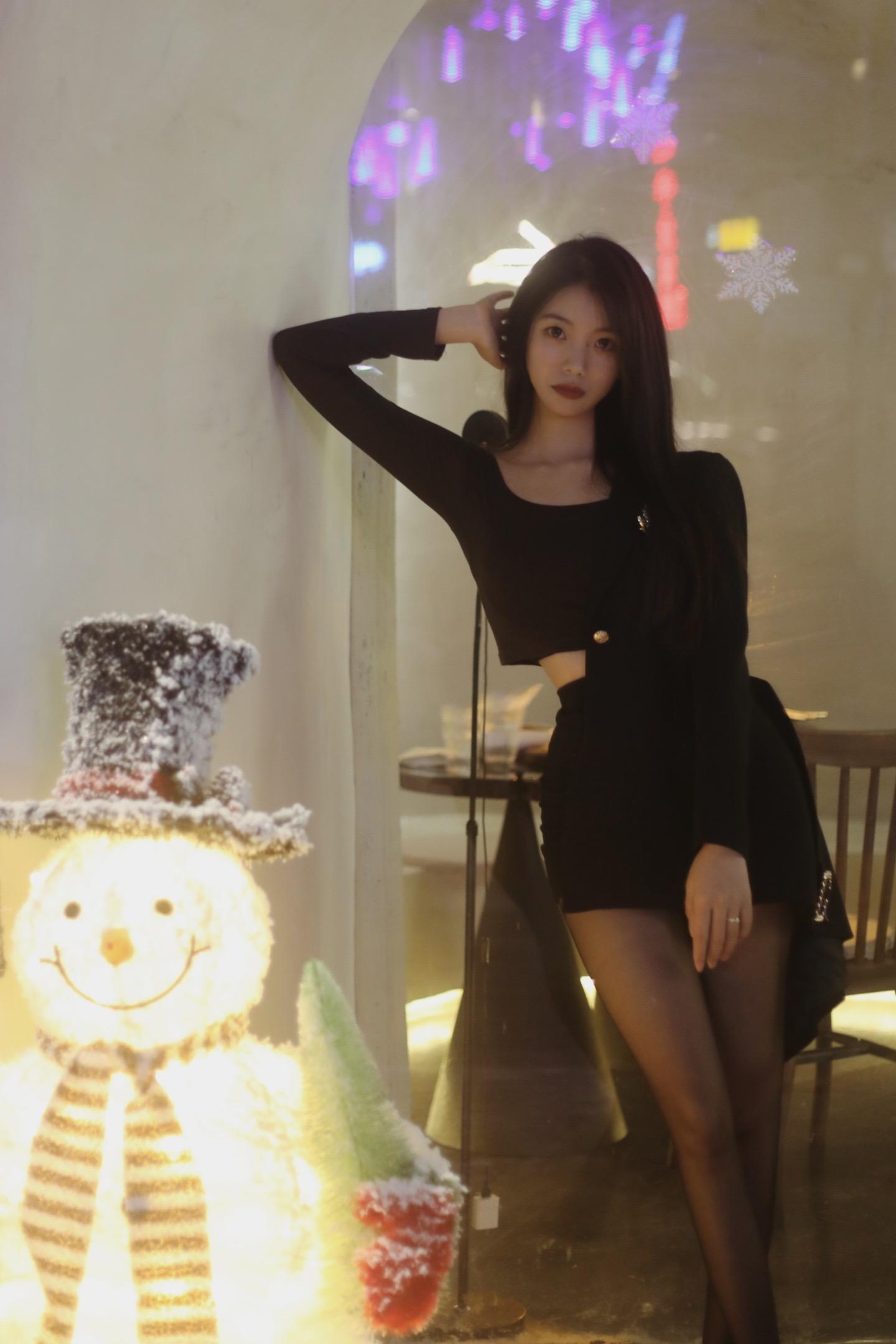 纪念小小v免费图集,在线赏析高颜值美图 纪念小小v免费图集,在线赏析高颜值美图