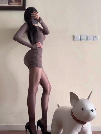 纪念小小v免费图集,在线赏析高颜值美图 纪念小小v免费图集,在线赏析高颜值美图