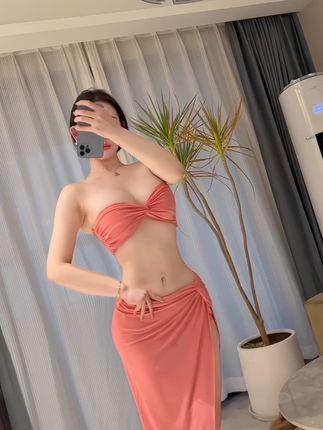 不爱笑的赛琳微密写真合集,全面收录的精彩作品 不爱笑的赛琳微密写真合集,全面收录的精彩作品