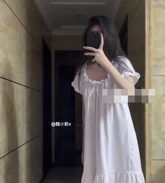 抖音魏小款v微密圈图片出炉，竹竿一样苗条？