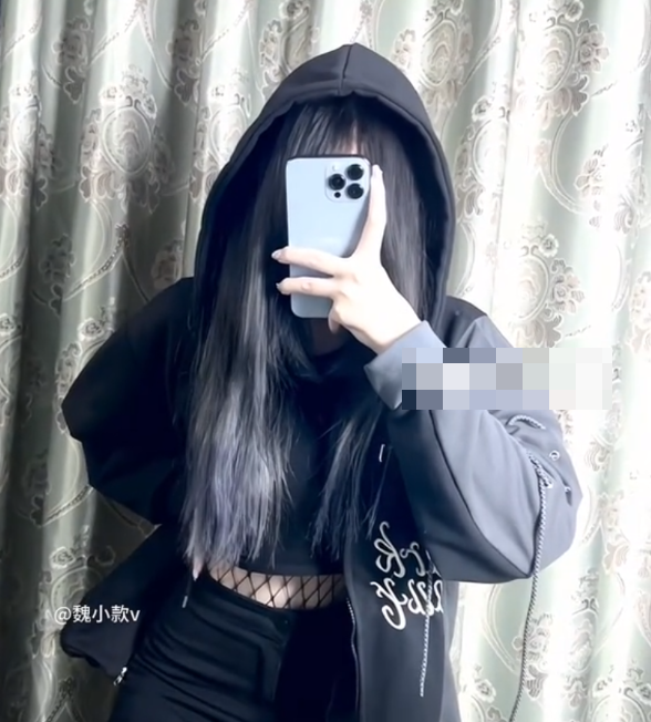 抖音魏小款v微密圈图片出炉，竹竿一样苗条？