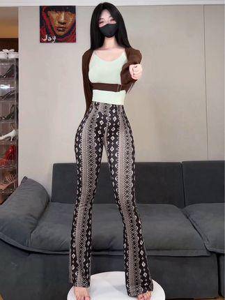 阿尔卑香小狗子微密圈内容揭秘，她的照片和视频让人爱不释手