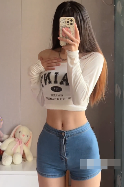 刘雅萌微密圈付费内容曝光（刘雅萌weme照片）