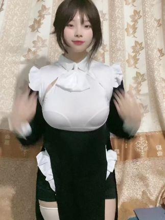 抖音网红昕昕很萌微密圈视频梗资源，展现女性优雅与魅力