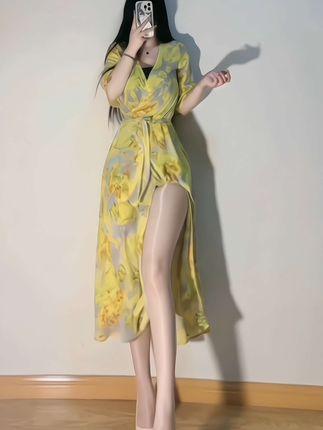 微密圈_觅圈猪饲料高清写真套图11套赏析，了解她的独特魅力与风格