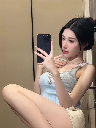 美了个滢早期作品回顾,从新人到红人的蜕变过程 美了个滢早期作品回顾,从新人到红人的蜕变过程