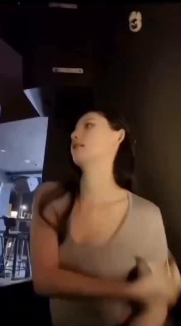 模特就是阿朱啊,紫色纱裙主题性感薄纱长裙 模特就是阿朱啊,紫色纱裙主题性感薄纱长裙