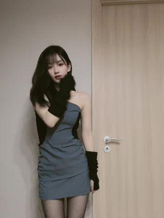 崽崽aaa可爱小姐姐动态，动感光波带来好心情