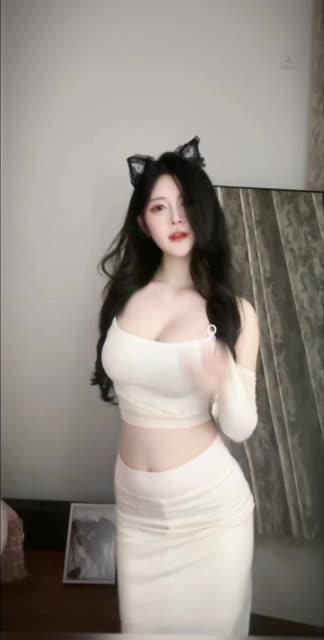 小艾根本吃不饱微密圈(WEME觅圈)付费圈子作品合集，独家内容分享