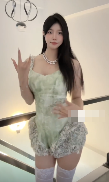 抖音鱼神微密圈内部精选作品照片曝光，网友：家人们谁懂啊！