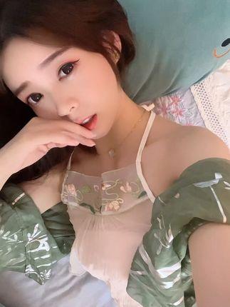 抖音七七仙女微密圈照片资源,红色风格喜庆幸福 抖音七七仙女微密圈照片资源,红色风格喜庆幸福